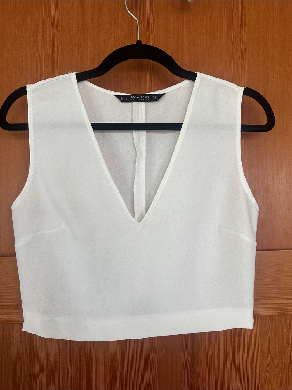 Zara Cream V-Neck Crop Top